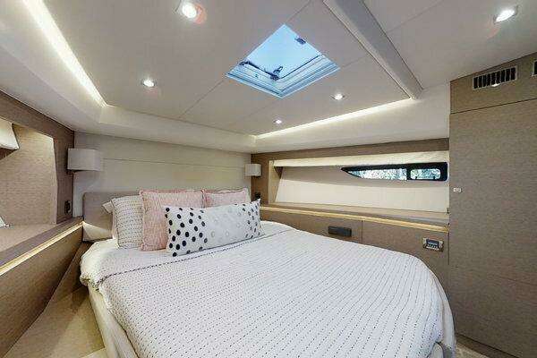 Prestige  Yacht For Sale