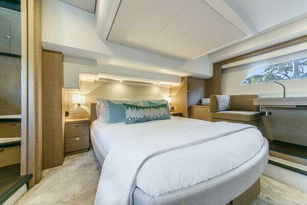 Prestige  Yacht For Sale