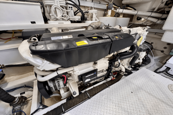 Cruisers Yachts 60 FLY Yacht For Sale