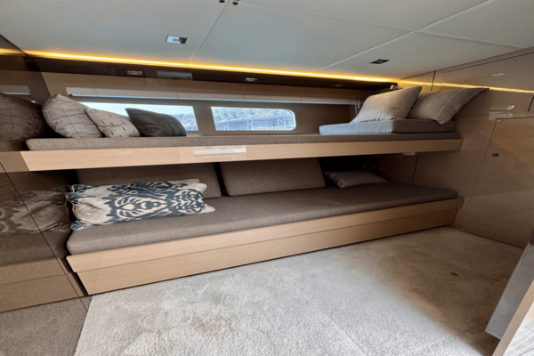 Cruisers Yachts 60 FLY Yacht For Sale