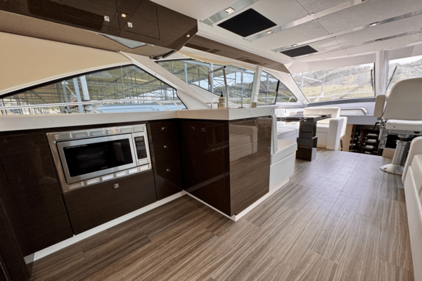 Cruisers Yachts 60 FLY Yacht For Sale