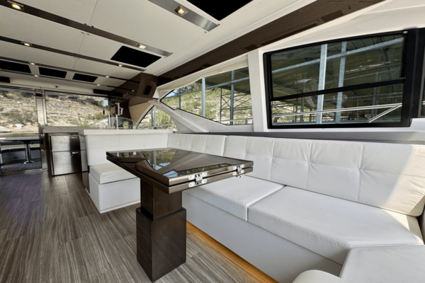 Cruisers Yachts 60 FLY Yacht For Sale