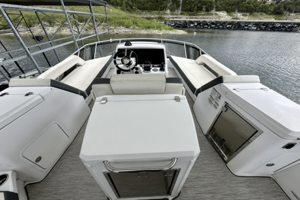 Cruisers Yachts 60 FLY Yacht For Sale