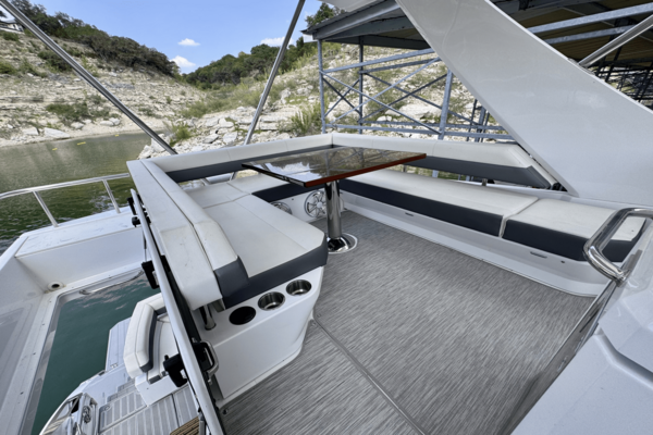 Cruisers Yachts 60 FLY Yacht For Sale