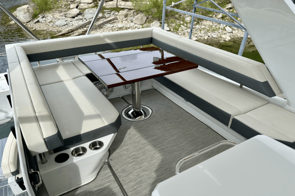 Cruisers Yachts 60 FLY Yacht For Sale