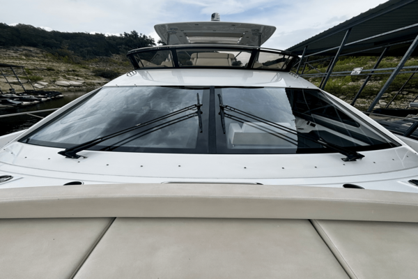 Cruisers Yachts 60 FLY Yacht For Sale
