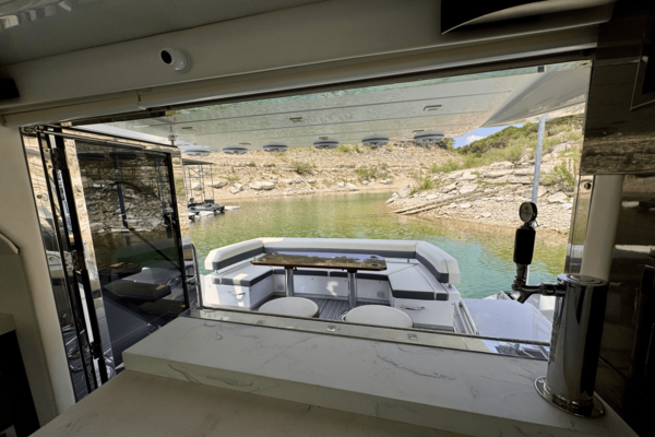 Cruisers Yachts 60 FLY Yacht For Sale