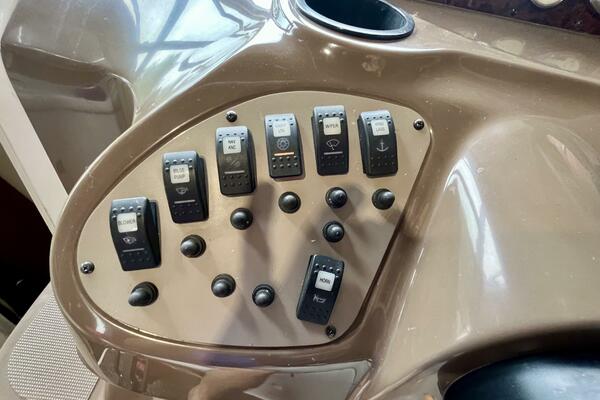 24ft Regal Yacht For Sale