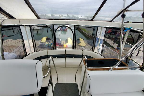 Liquid Asset 36ft Carver Yacht For Sale