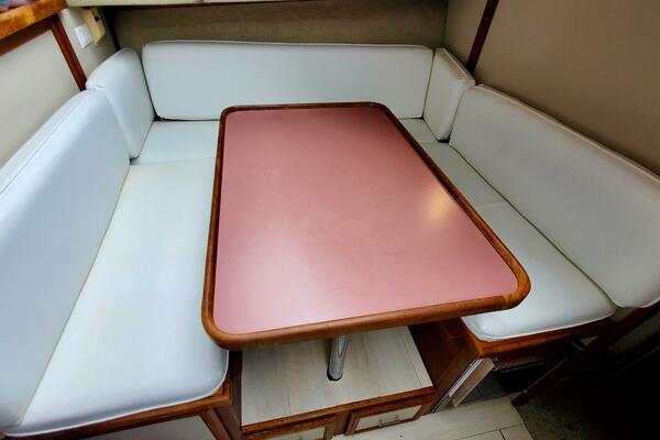 Liquid Asset 36ft Carver Yacht For Sale