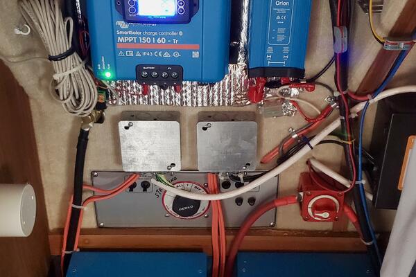 Liquid Asset 36ft Carver Yacht For Sale