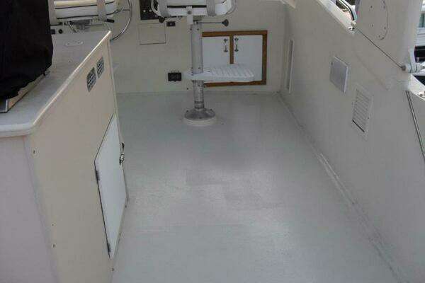 Hatteras Flybridge Yacht For Sale