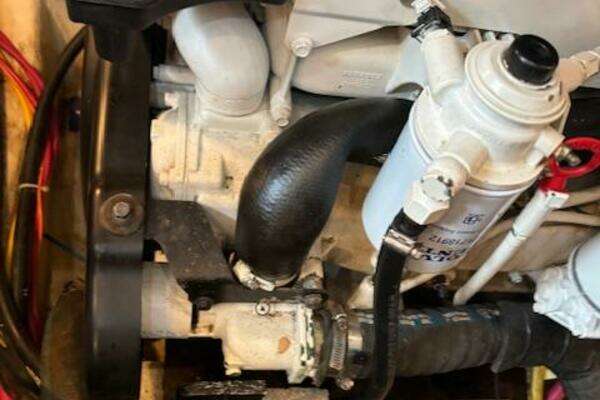 Carver 43 Motor Yacht Yacht For Sale