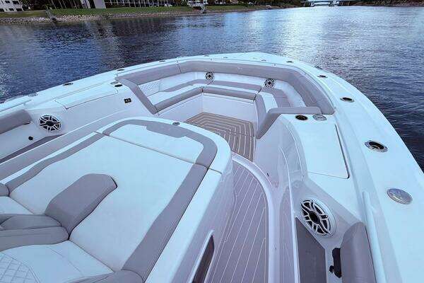 Scout 400 LXF Yacht For Sale