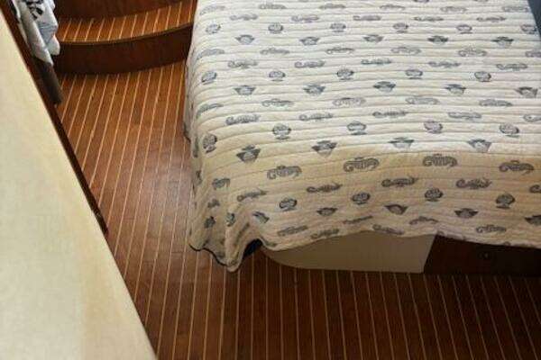Scout 400 LXF Yacht For Sale