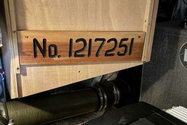 Carver 43 Motor Yacht Yacht For Sale