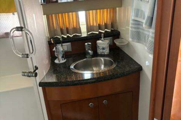 Scout 400 LXF Yacht For Sale