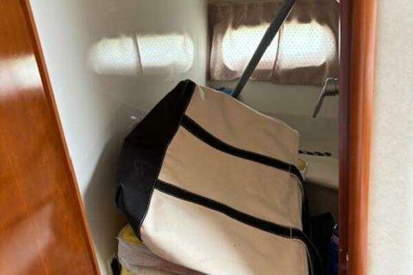 Carver 43 Motor Yacht Yacht For Sale