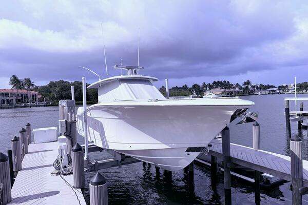 Carver 43 Motor Yacht Yacht For Sale