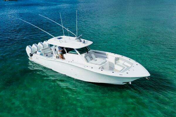 Photo of the 2006 Carver 43 Motor Yacht