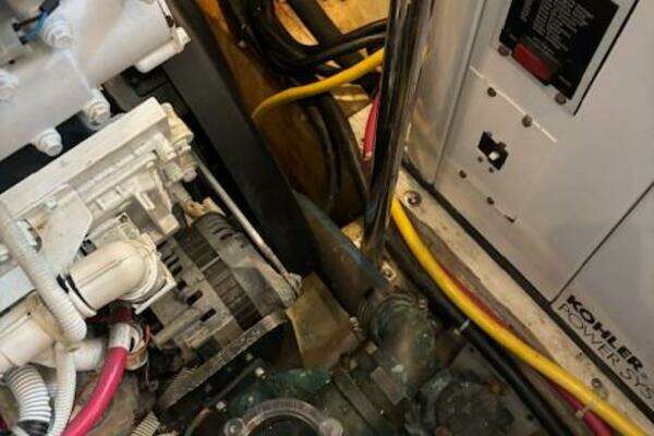 Carver 43 Motor Yacht Yacht For Sale