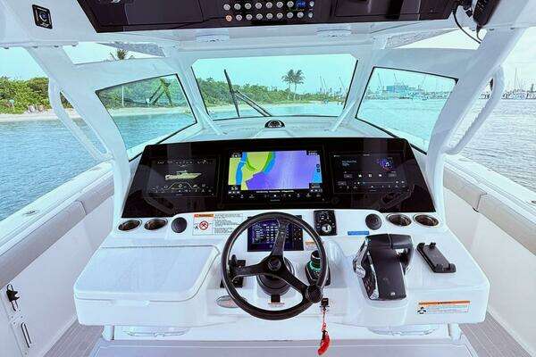 Scout 400 LXF Yacht For Sale