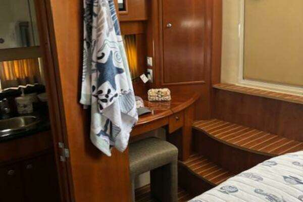 Scout 400 LXF Yacht For Sale