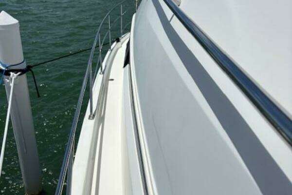 Scout 400 LXF Yacht For Sale