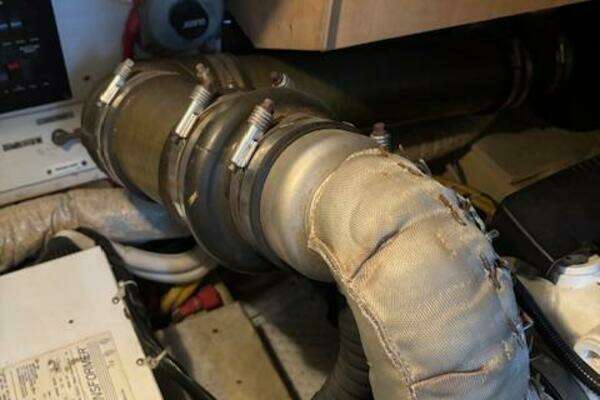 Carver 43 Motor Yacht Yacht For Sale