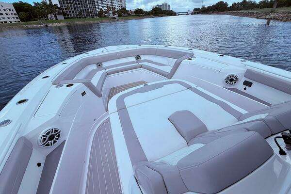 Scout 400 LXF Yacht For Sale