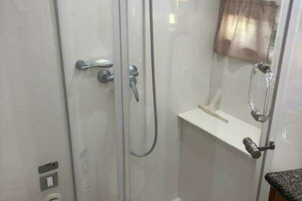 Carver 43 Motor Yacht Yacht For Sale