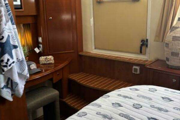Scout 400 LXF Yacht For Sale