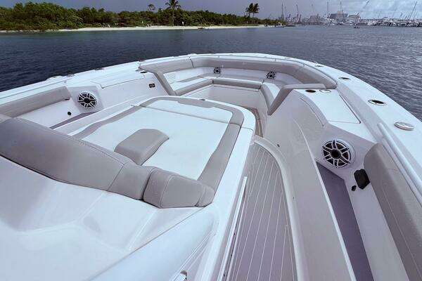 Scout 400 LXF Yacht For Sale