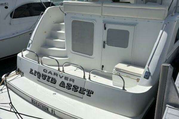 Carver 43 Motor Yacht Yacht For Sale