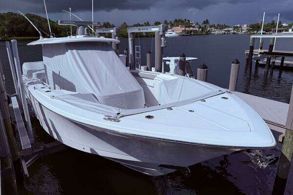 Scout 400 LXF Yacht For Sale