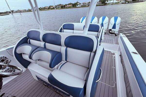 Nor-Tech 390 Sport Center Console Yacht For Sale