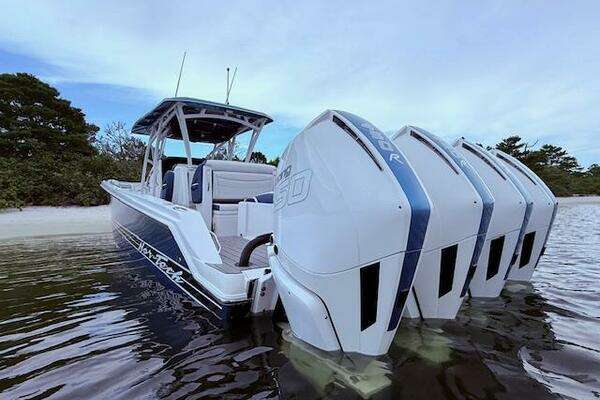 Nor-Tech 390 Sport Center Console Yacht For Sale