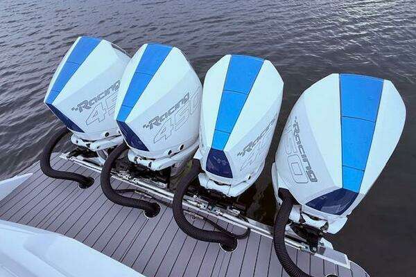 Nor-Tech 390 Sport Center Console Yacht For Sale