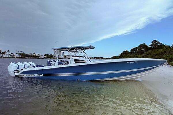 Nor-Tech 390 Sport Center Console Yacht For Sale