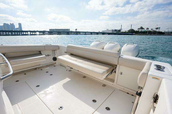 Boston Whaler 380 Outrage Center Console Yacht For Sale