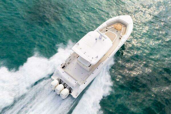 Boston Whaler 380 Outrage Center Console Yacht For Sale