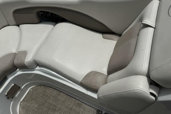 26ft Crownline Yacht For Sale