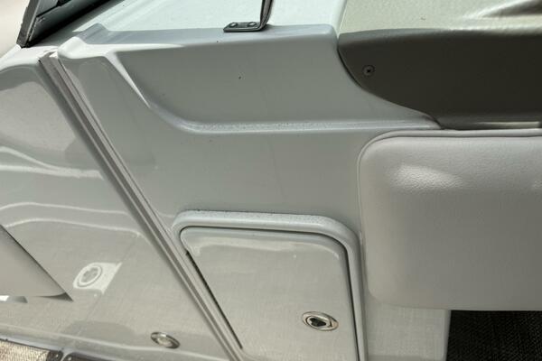 26ft Crownline Yacht For Sale