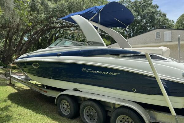 26ft Crownline Yacht For Sale