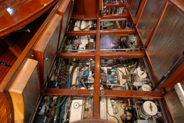 WILDFLOWER 72ft Ta Chiao Yacht For Sale