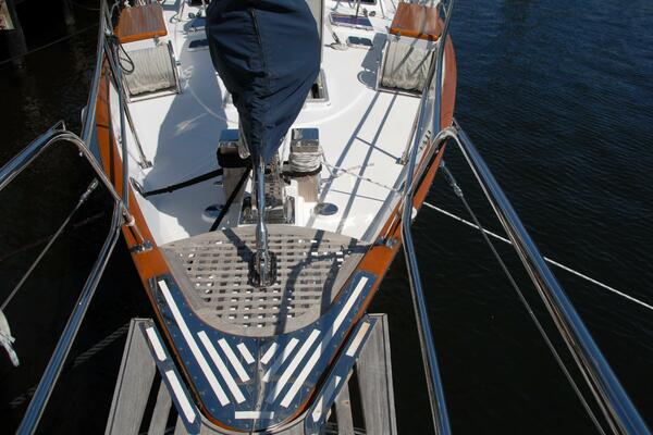 WILDFLOWER 72ft Ta Chiao Yacht For Sale