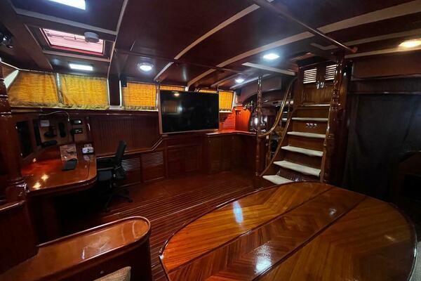 WILDFLOWER 72ft Ta Chiao Yacht For Sale