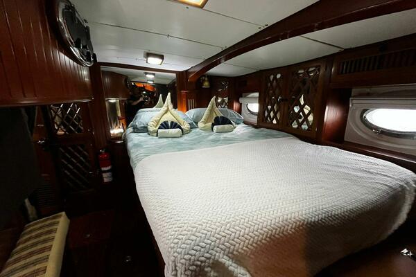 WILDFLOWER 72ft Ta Chiao Yacht For Sale