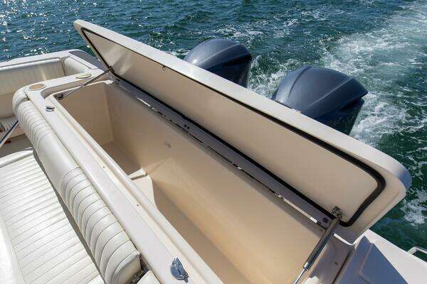 Grady-White 330 Express Yacht For Sale