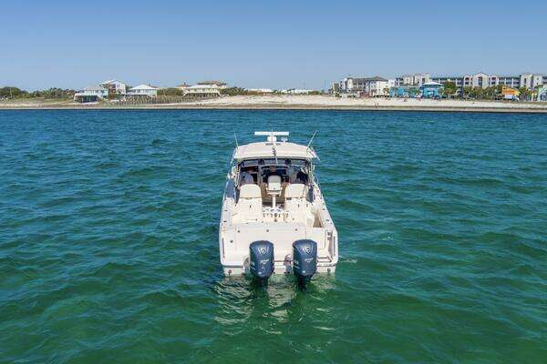 Grady-White 330 Express Yacht For Sale